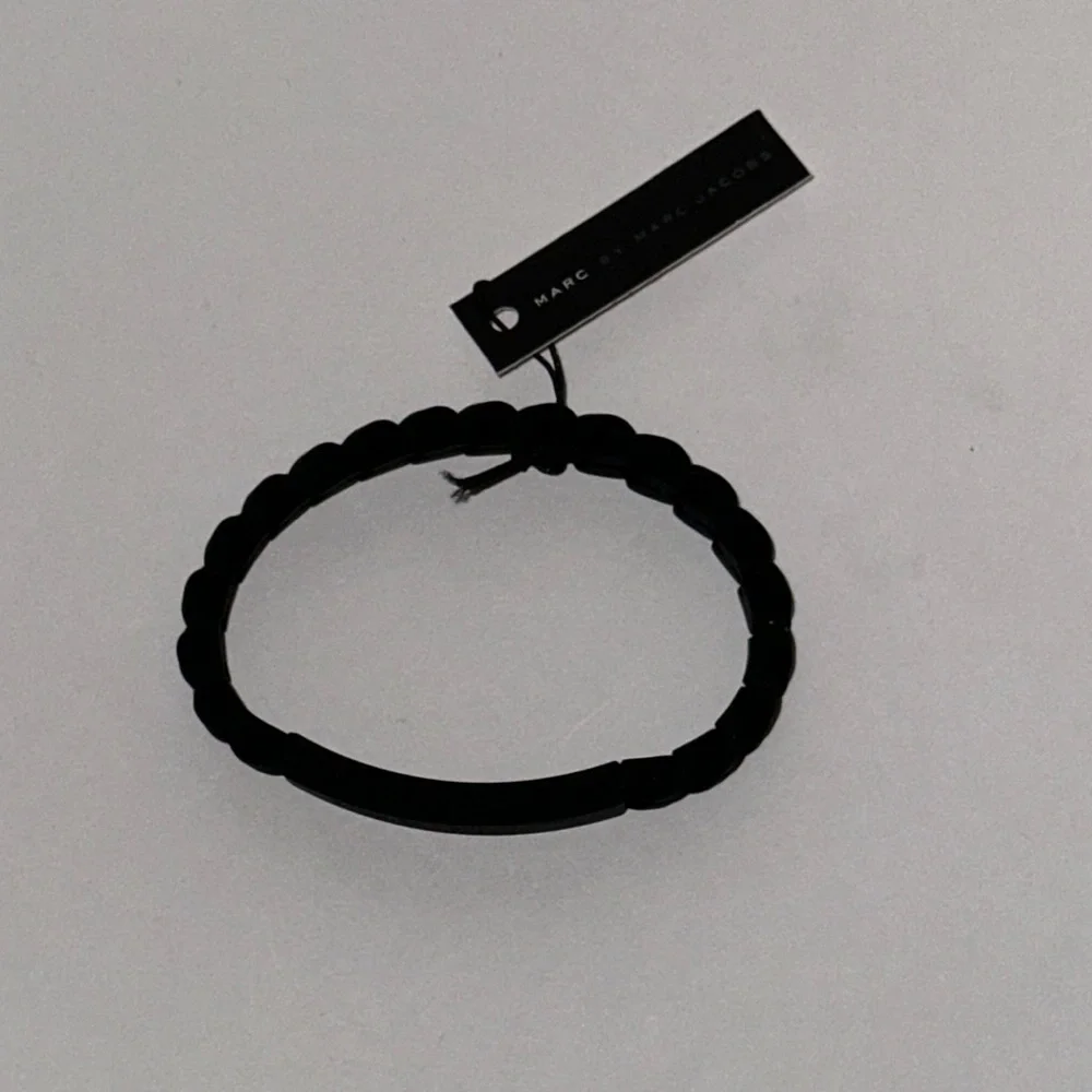 NWT Marc by Marc Jacobs Black Silicone Bracelet - Picture 2 of 3